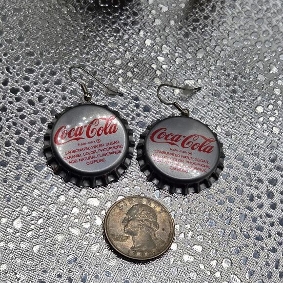 "5/$25" Coca Cola Bottle Cap Dangle Costume Earrings - Picture 4 of 6